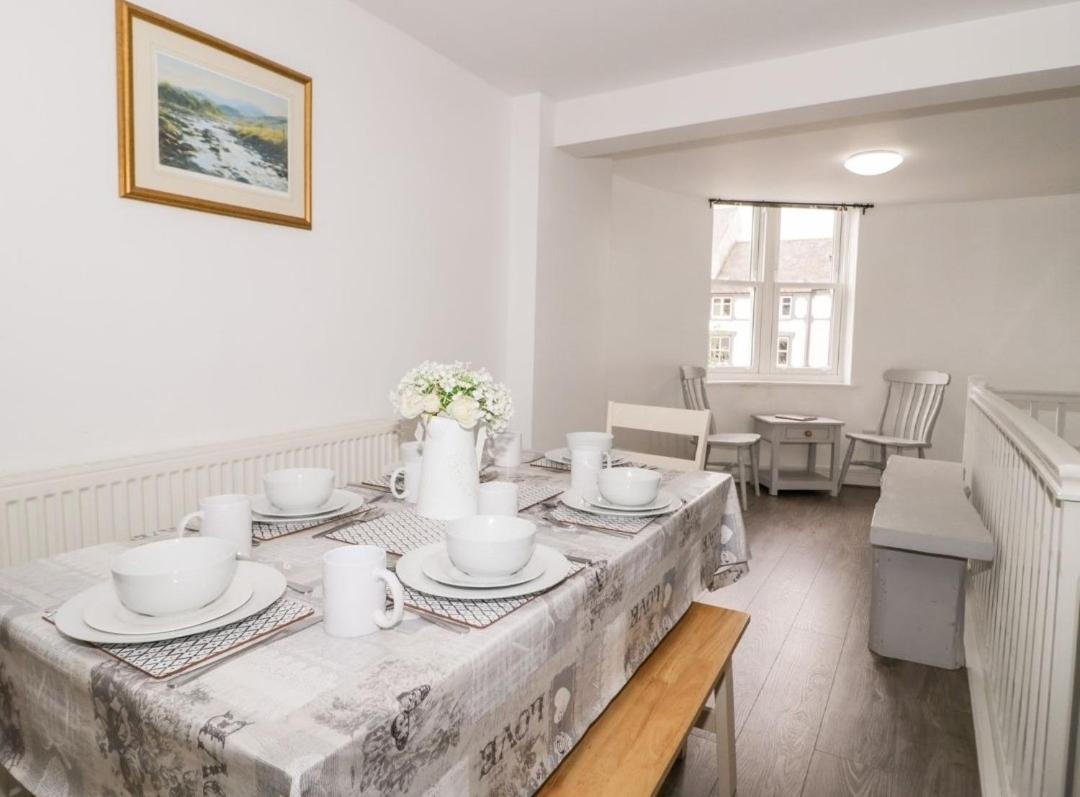 Hand Apartment, Llanrwst, Conwy, Snowdonia Екстериор снимка